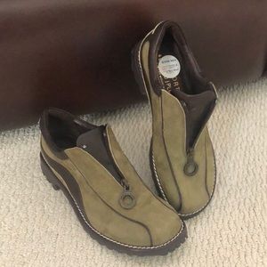 Donald J Pliner Green Suede Zip Trail Hiking Shoe